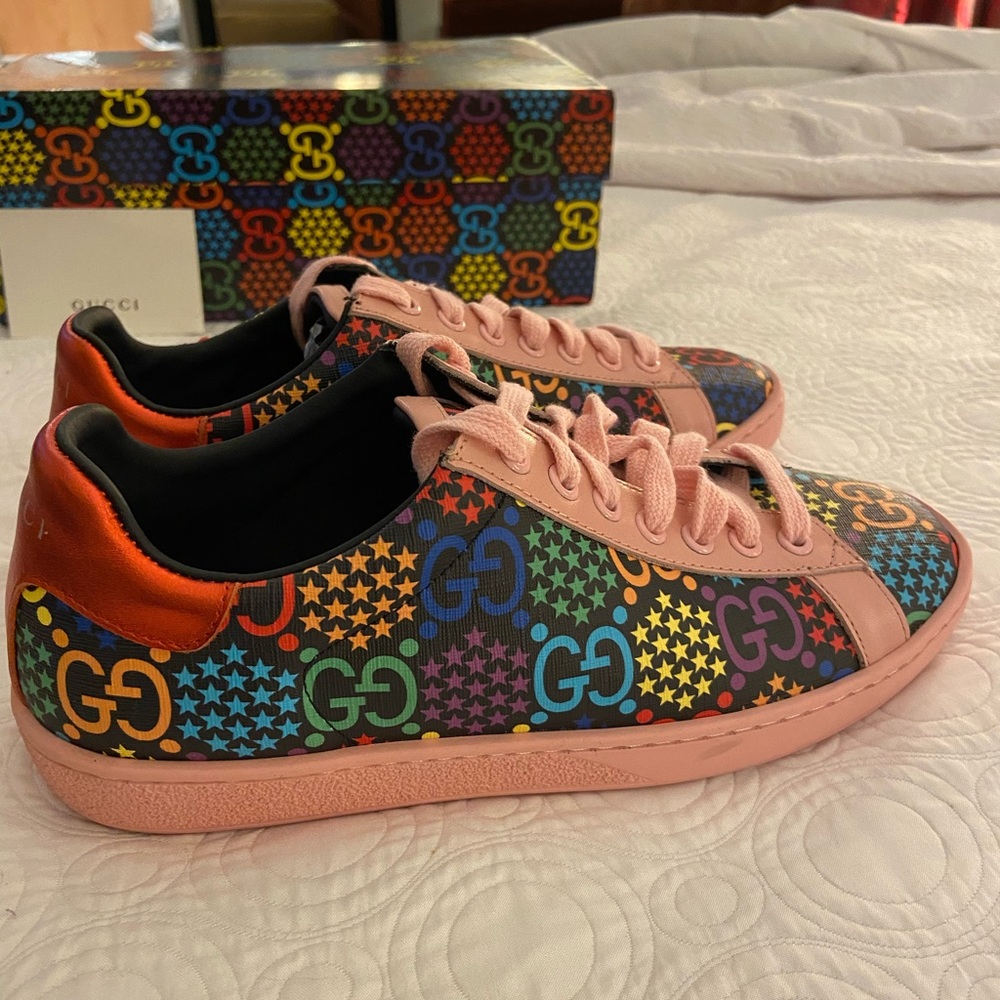 NWT Gucci GG psychedelic size 7.5 sneakers